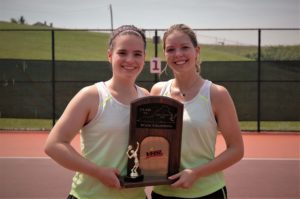 2018 Tennis Champions - 2 girls with trophy