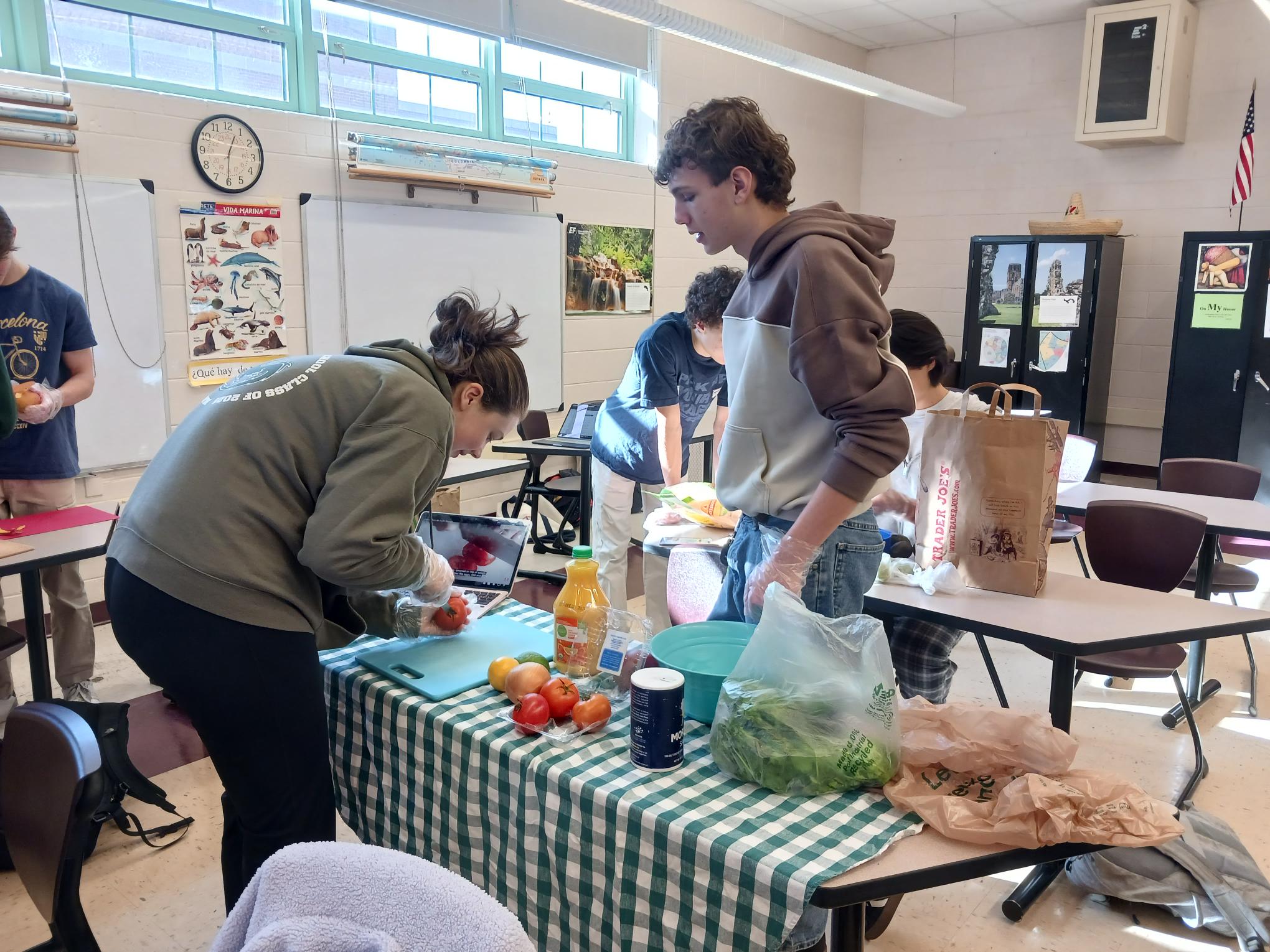 Hispanic Cuisine Day for Dragons in Spanish Conversation class